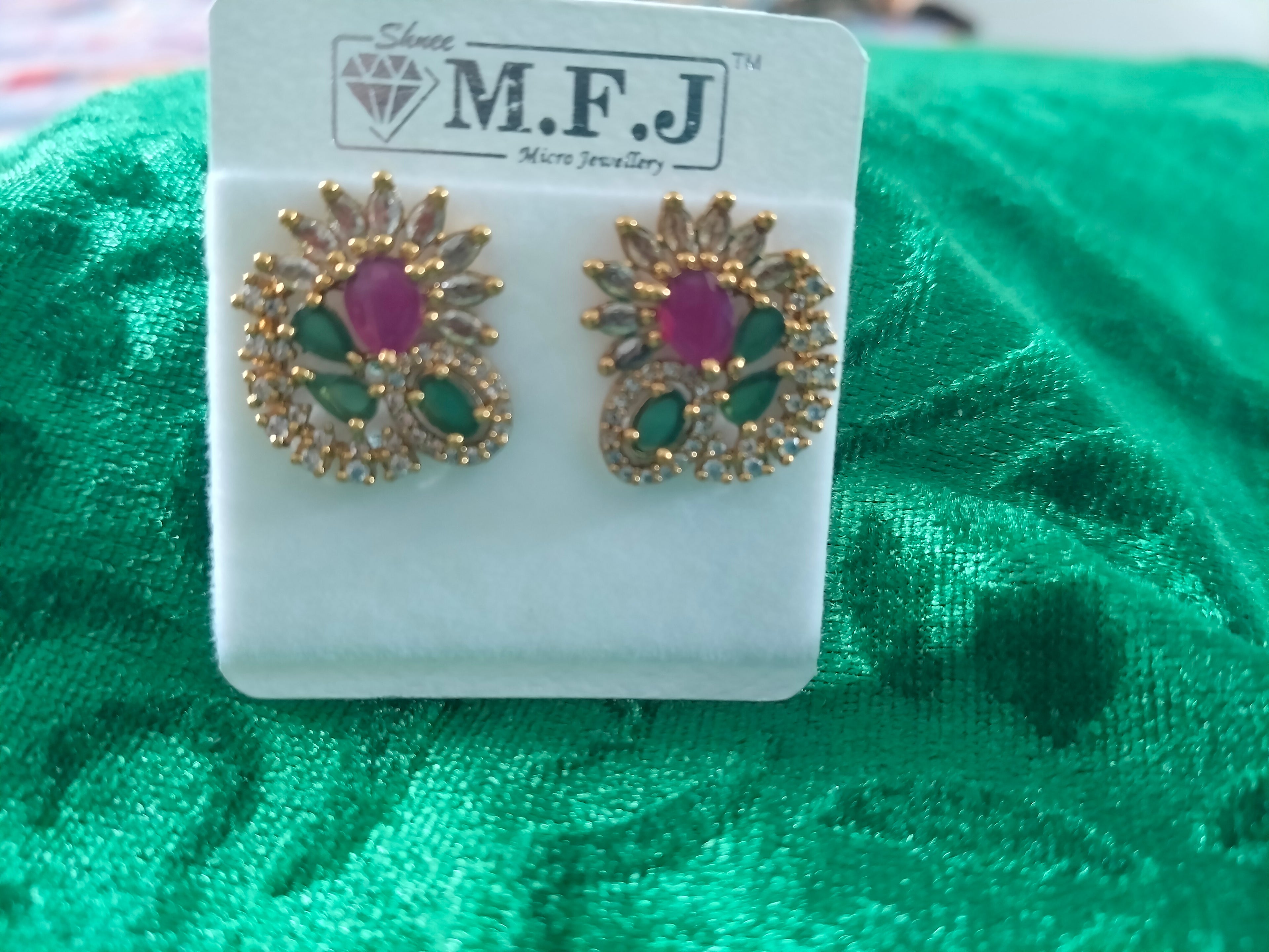 Studs cz
